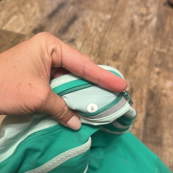 Lululemon Run Pace Crop Very Green / Fresh Teal 8 - Picture 6 of 6
